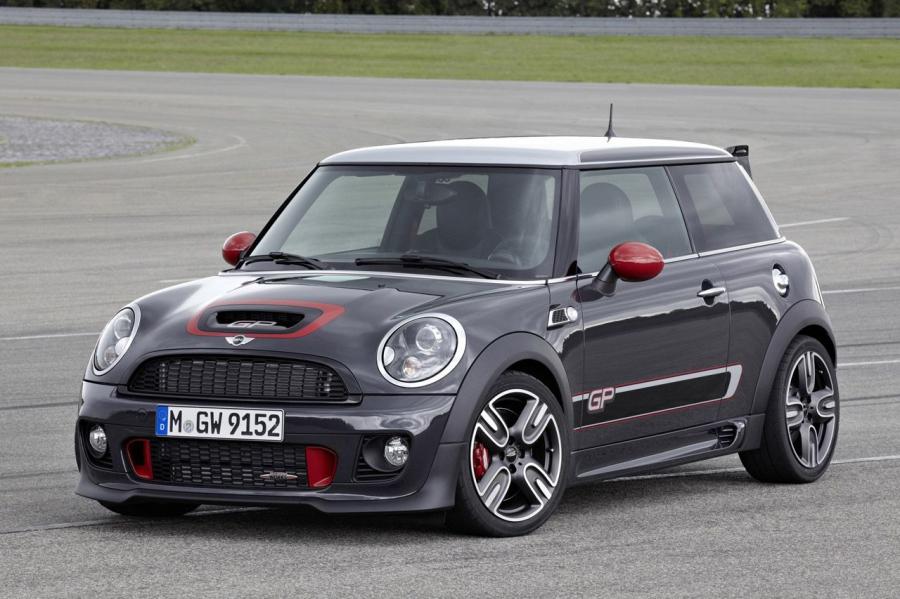  Mini Cooper GP JCW 2013 года  (фото 1 из 82)